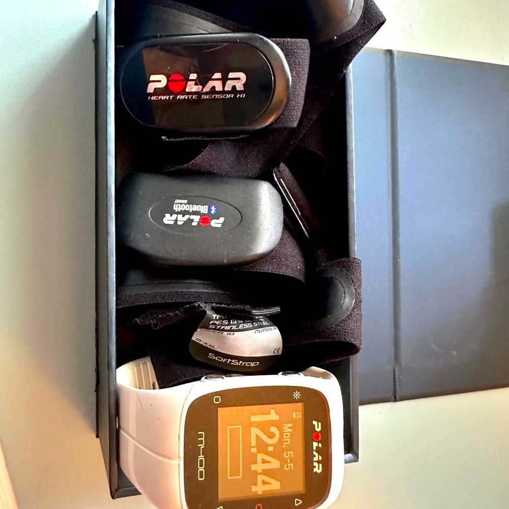 Polar M400 White Heart Rate Monitor Watch with Heart Monitor Straps